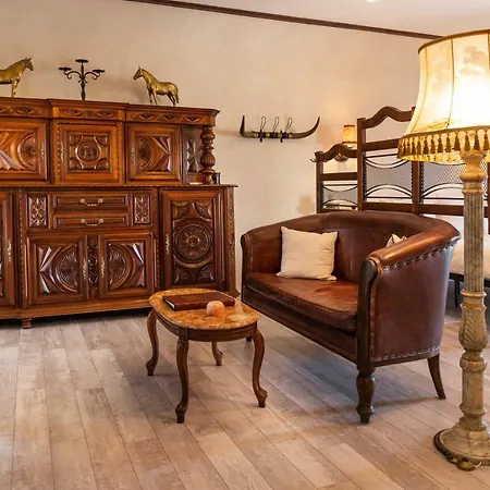 Apartment Historic In The Heart Of The